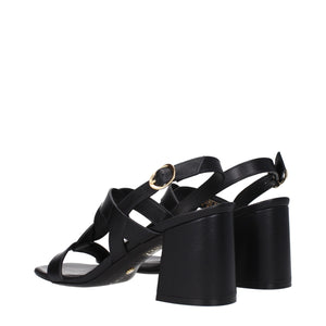 Schwarze Ledersandalen mit Plateauabsatz