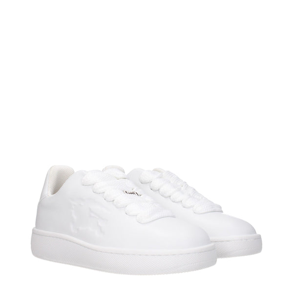 Weiße Sneakers aus Leder mit niedrigem Schaft