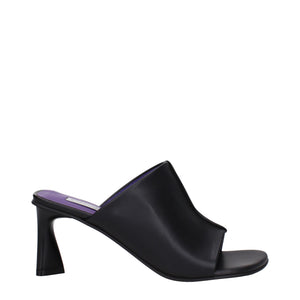 Schwarze Leder-Stilettosandalen