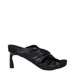 Schwarze Leder-Stilettosandalen