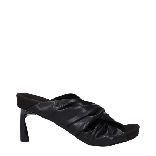 Schwarze Leder-Stilettosandalen