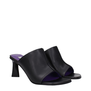 Schwarze Leder-Stilettosandalen
