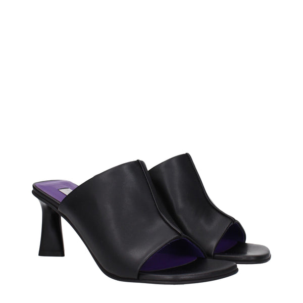 Schwarze Leder-Stilettosandalen