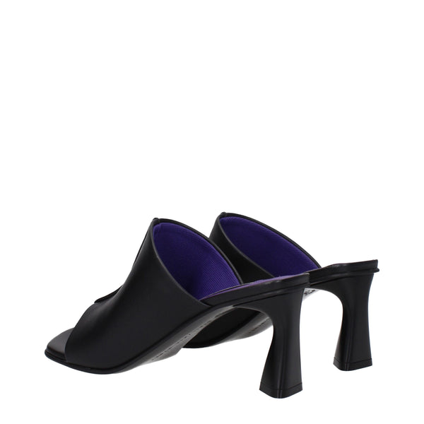 Schwarze Leder-Stilettosandalen