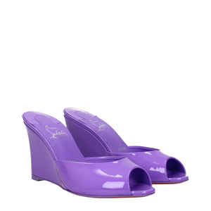 Lila Leder-Keilsandalen