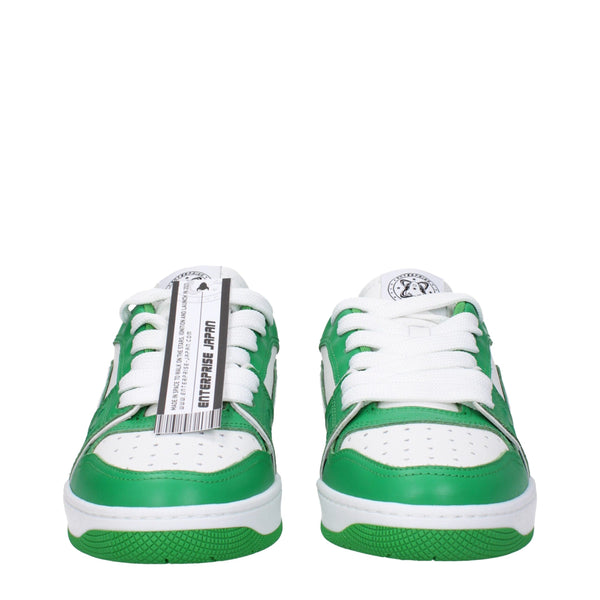 Grüne Sneakers aus Leder mit niedrigem Schaft