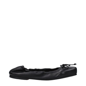Schwarze Leder-Ballett-Flats