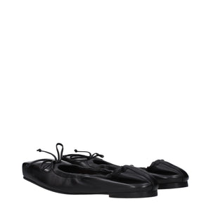 Schwarze Leder-Ballett-Flats