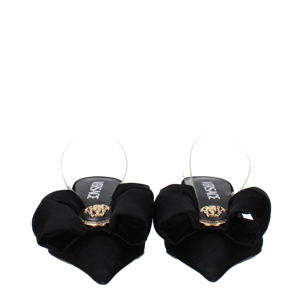 Schwarze Satin-Flachsandalen