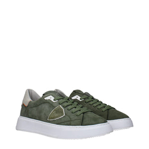 Grüne Sneakers aus Leder mit niedrigem Schaft