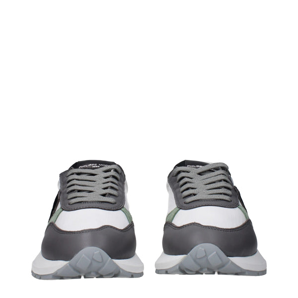 Weiße Stoff-Sneaker mit niedrigem Schaft