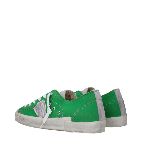 Grüne Sneakers aus Leder mit niedrigem Schaft