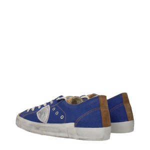 Blaue Leder-Sneaker mit niedrigem Schaft