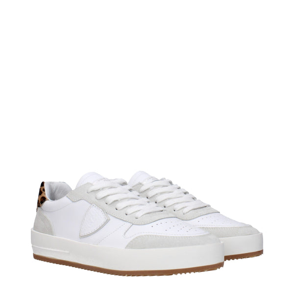 Weiße Sneakers aus Leder mit niedrigem Schaft