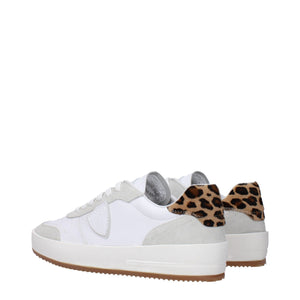 Weiße Sneakers aus Leder mit niedrigem Schaft