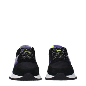 Schwarzer Stoff Sportliche Turnschuhe