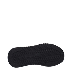 Schwarzer Stoff Sportliche Turnschuhe