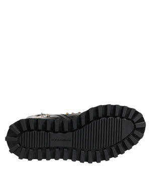 Schwarze Nietenschnürstiefel Schuhe mit mittlerer Weite