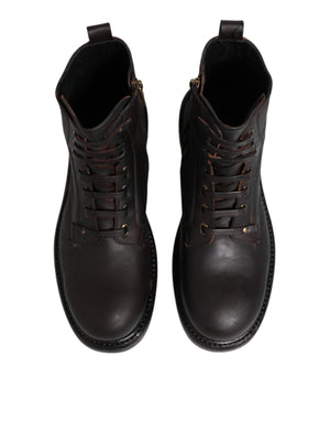 Dunkelbraune Leder-Schnürstiefel mit mittlerer Wade