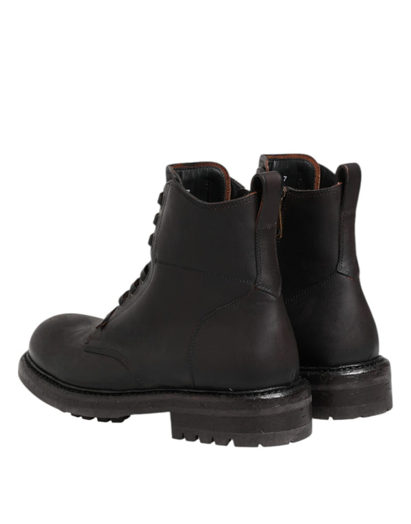 Dunkelbraune Leder-Schnürstiefel mit mittlerer Wade