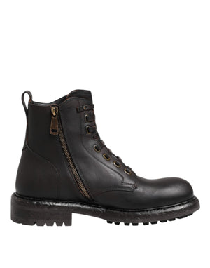 Dunkelbraune Leder-Schnürstiefel mit mittlerer Wade