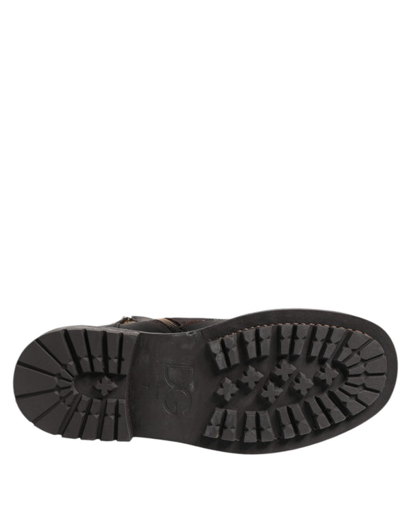 Dunkelbraune Leder-Schnürstiefel mit mittlerer Wade