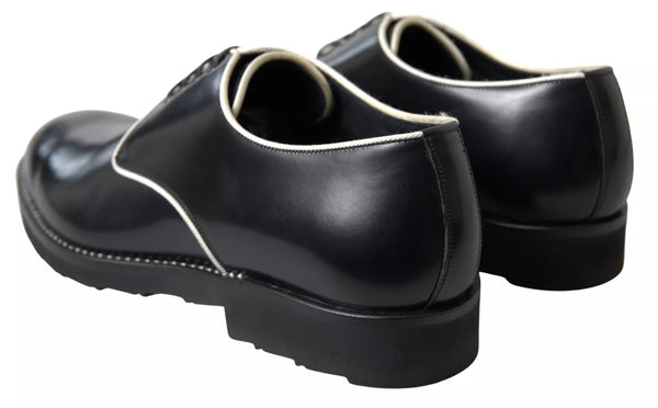 Schwarze weiße Lederschuhe für formelle Anlässe