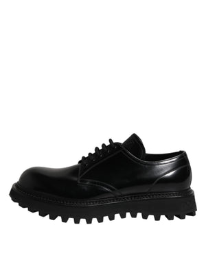 Schwarze Leder-Schnürschuhe für Trekking-Anzüge