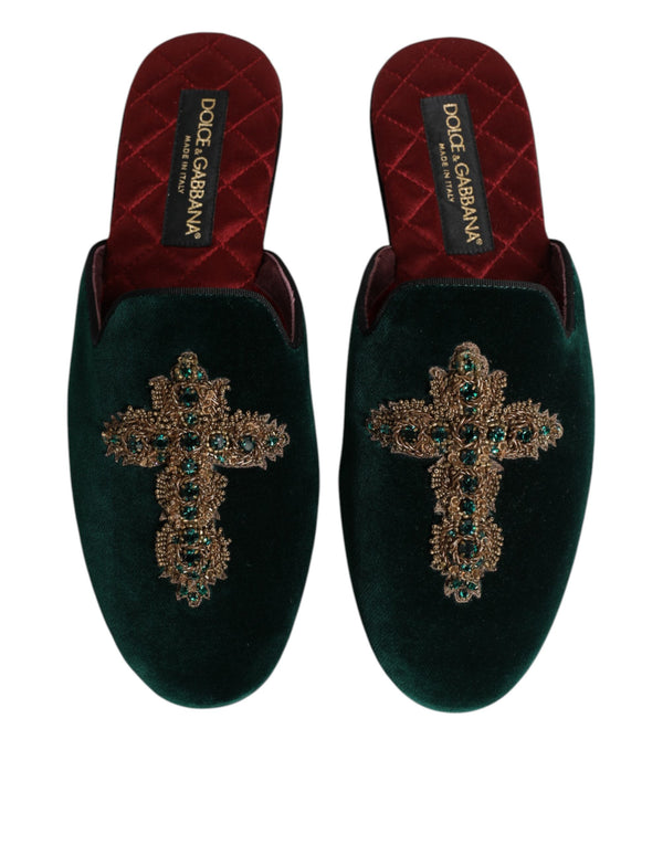 Grüner Samt Kreuz verschönert Pantoffeln Schuhe