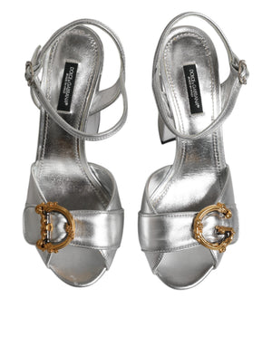 Silberne Logo-Knöchelriemen-Absätze Sandalen Schuhe