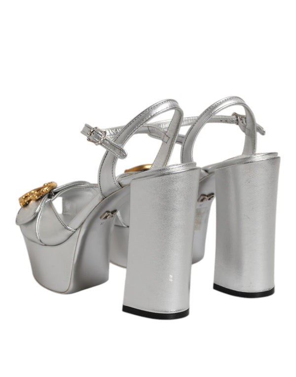 Silberne Logo-Knöchelriemen-Absätze Sandalen Schuhe