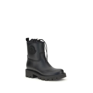 Schwarze Gummistiefel mit Schnürung