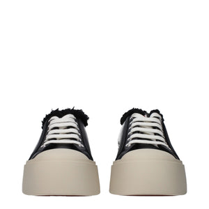 Chunky Sneakers aus schwarzem Leder