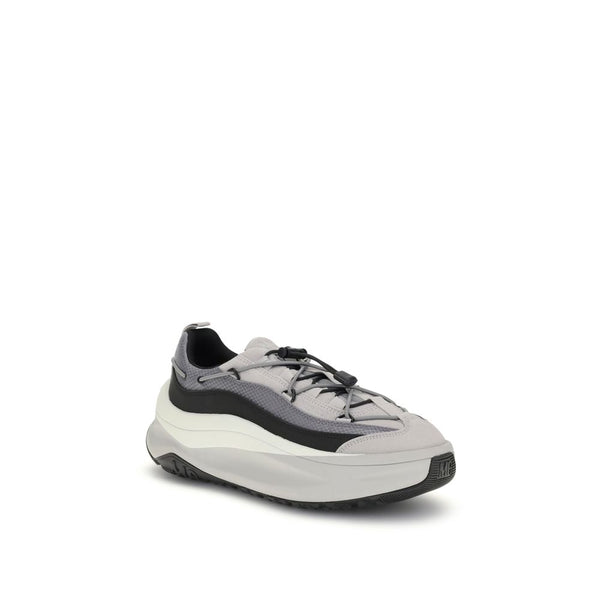 Graue Polyester-Sportschuhe