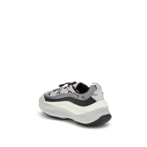 Graue Polyester-Sportschuhe