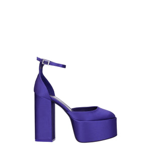 Lila Satin-Plateausandalen