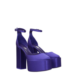 Lila Satin-Plateausandalen