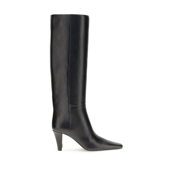 Schwarze Lederstiefel mit hohem Absatz