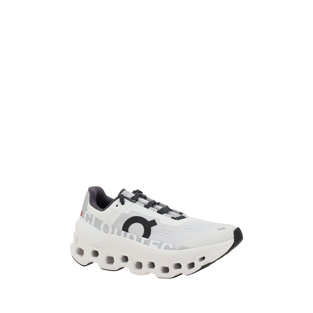 Weiße Polyester-Sportschuhe