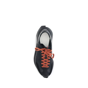 Schwarze Leder-Sportschuhe