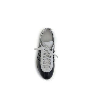 Schwarze Low-Top-Sneaker aus Kalbsleder Bos Taurus