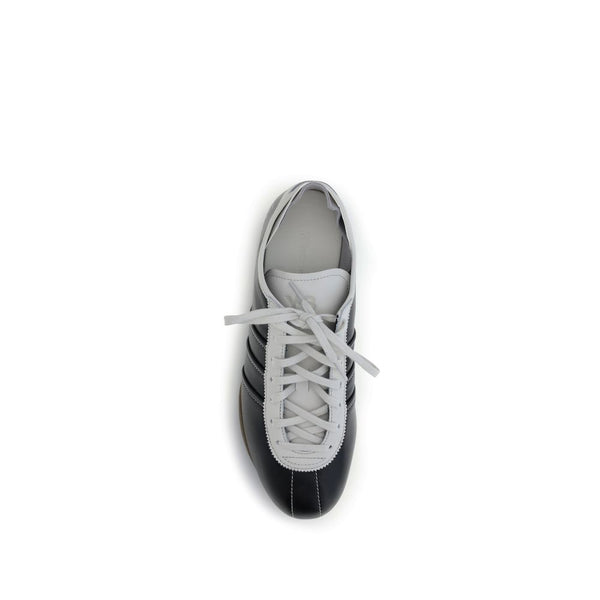 Schwarze Low-Top-Sneaker aus Kalbsleder Bos Taurus