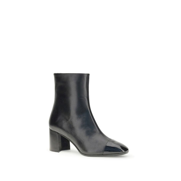 Schwarze Leder-Knöchelstiefel
