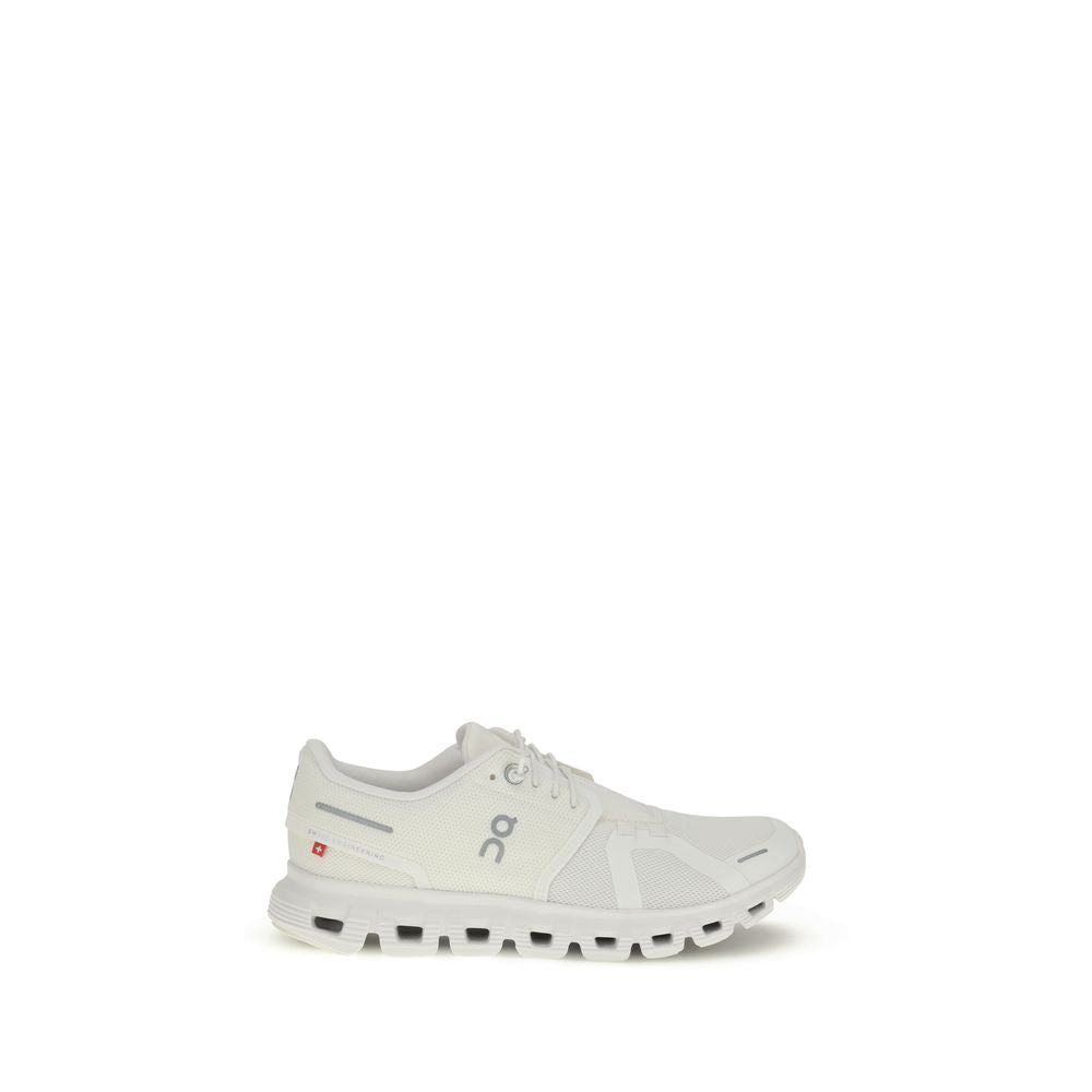 Weiße Sneaker aus recyceltem Polyester