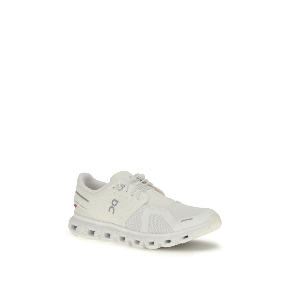 Weiße Sneaker aus recyceltem Polyester