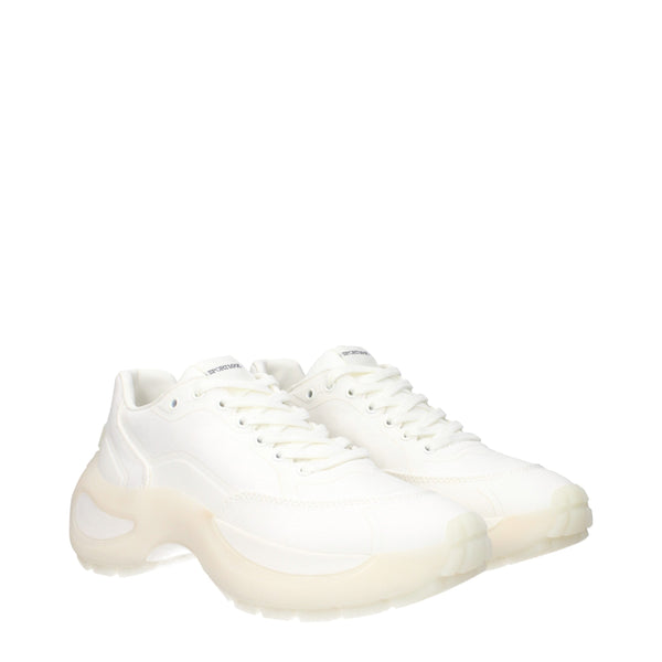 Chunky Sneakers aus weißem Stoff