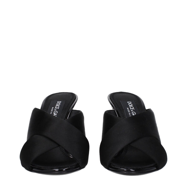 Schwarze Satin-Stilettosandalen