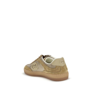 Beigefarbene Leder-Sportschuhe