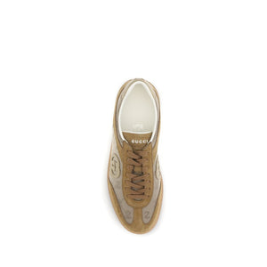 Beigefarbene Leder-Sportschuhe