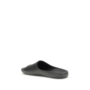 Schwarze Gummilatschen